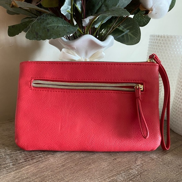 Simple Red Wristlet - Picture 3 of 5